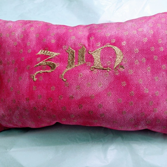 Meet your Posher, Shirley - Picture 2 of 2